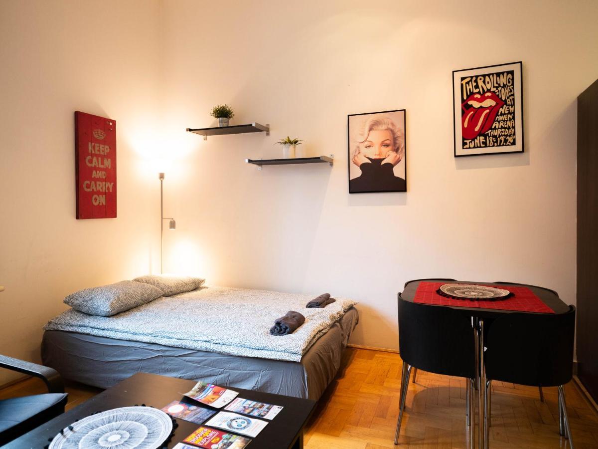 Cozy With Garage At Gozsdu Passage Budapešť