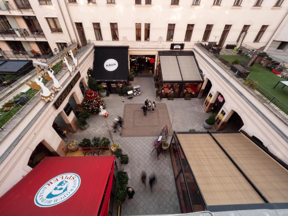 Cozy With Garage At Gozsdu Passage *